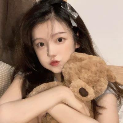 诚实国度的爱丽丝海报